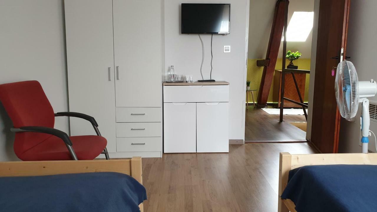 Guesthouse Osvald Zirovnica Exterior photo