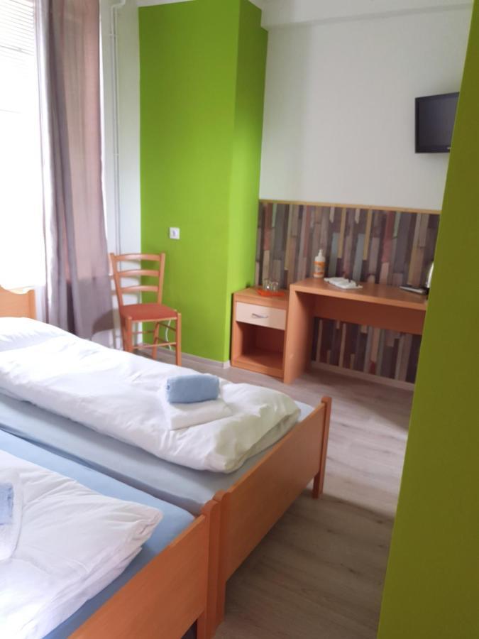 Guesthouse Osvald Zirovnica Exterior photo